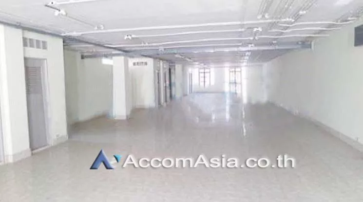  2  Office Space For Rent in phaholyothin ,Bangkok BTS Sanam Pao AA15719